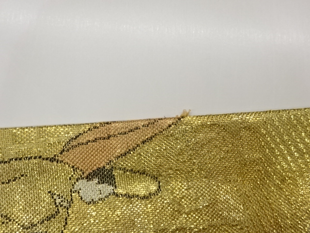  屋敷に時代人物・松・梅模様織出し丸帯